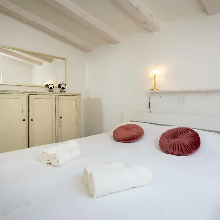 House Jozefina With Pool