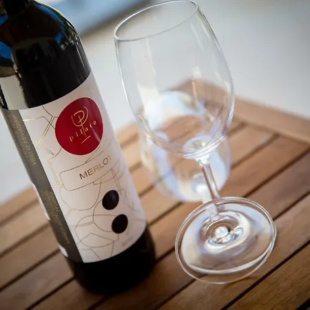 House Jozefina With Pool Apartamento *