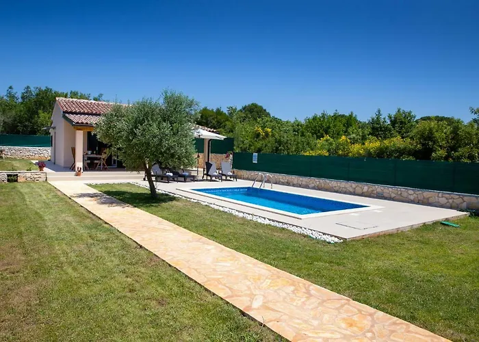 House Jozefina With Pool * Rovinj