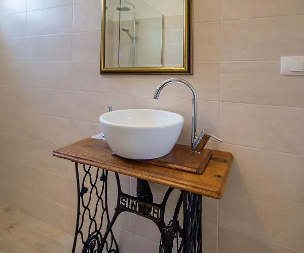 House Jozefina With Pool Apartamento *